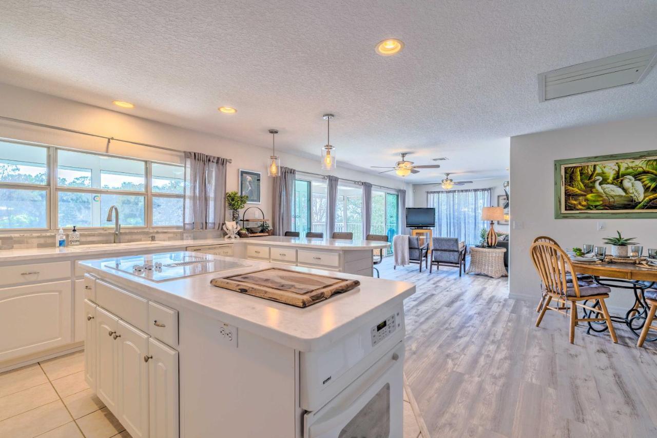 Withlacoochee River House With Dock And Kayaks! Yankeetown المظهر الخارجي الصورة